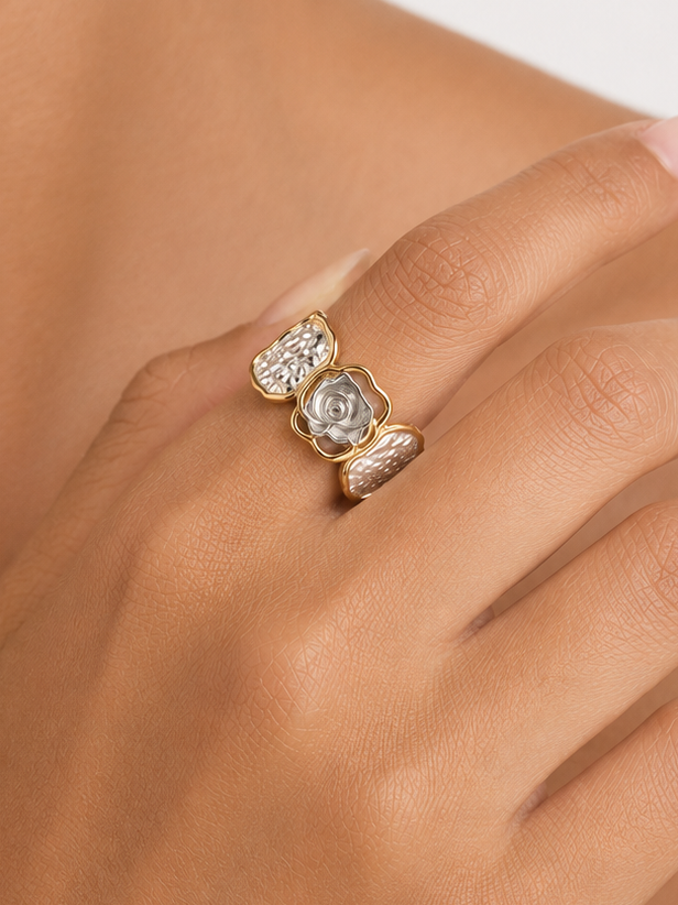 ANELLO MARTELLATO